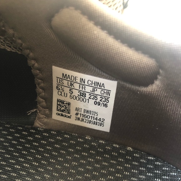 Adidas Alphabounce em W US Size: 6 1/2 UK Size: 5 - Picture 6 of 7